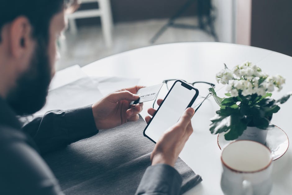Top CRM Software for E-commerce Businesses